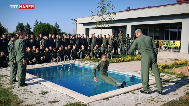 F-16 pilotları nasıl yetişiyor? TRT Haber eğitim sürecini görüntüledi